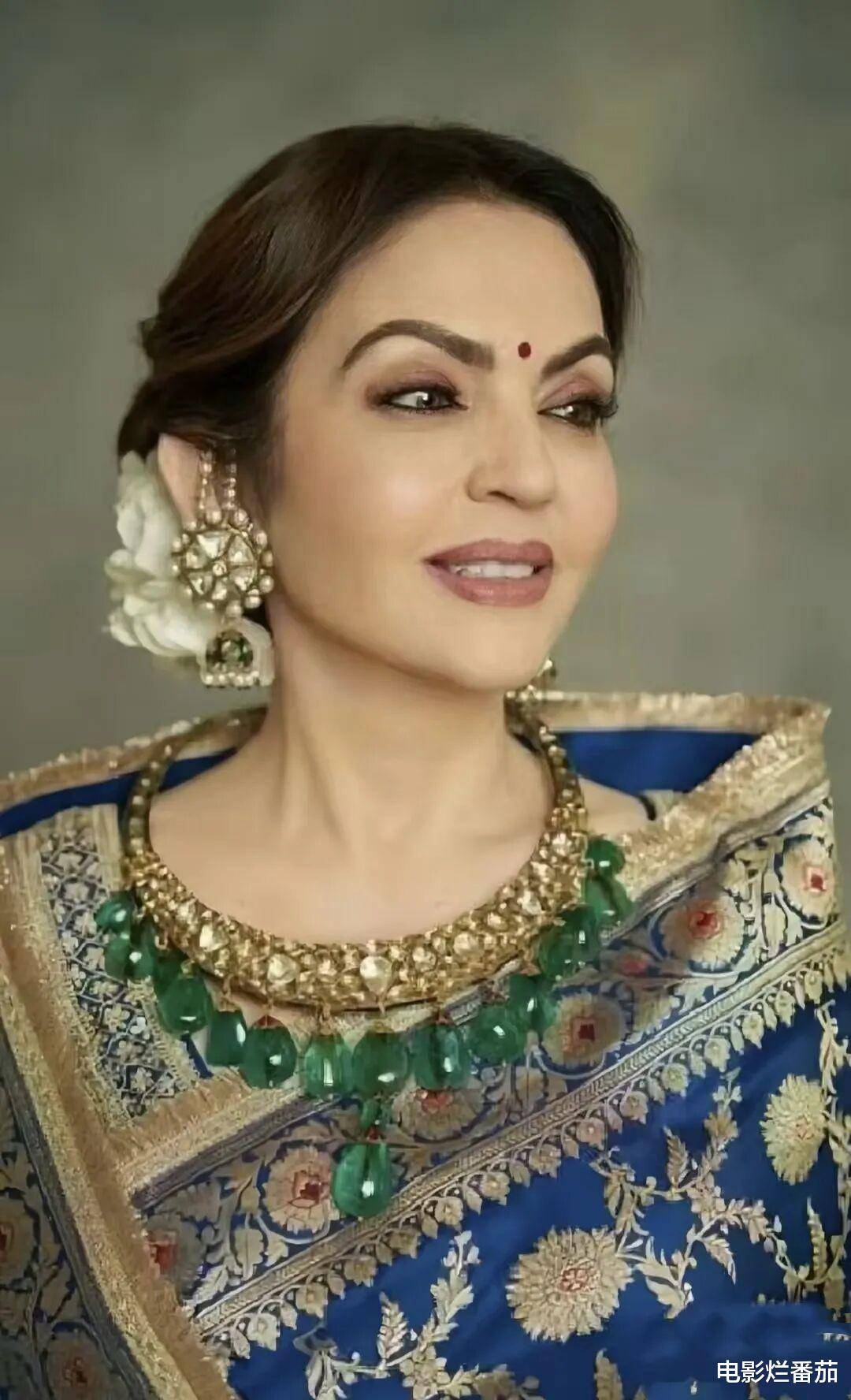 限量包印度首富夫人的顶级珠宝到底有多壕AG真人试玩平台从43亿祖母绿到全钻(图14)