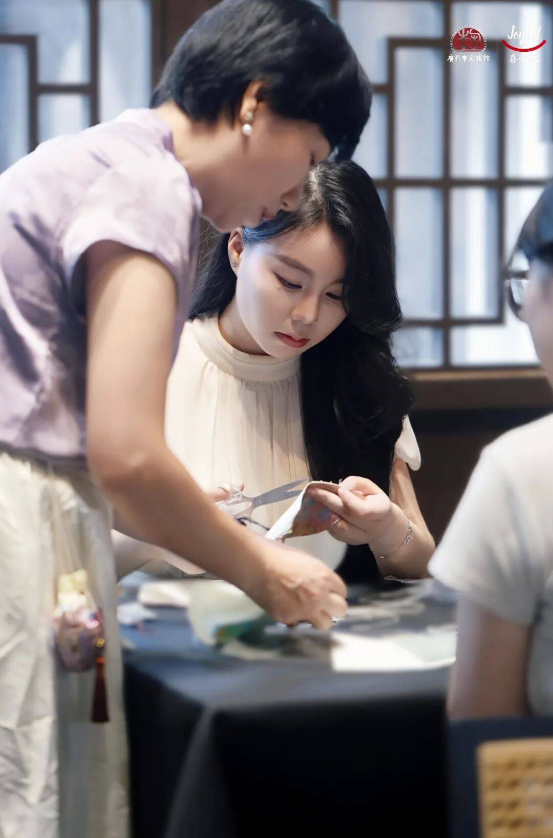 箱贴、珠绣纽扣胸针、get宋韵妆造出片绝绝子AG真人直营【报名】活动上新！DIY押花冰(图11)