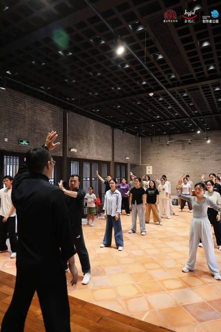 箱贴、珠绣纽扣胸针、get宋韵妆造出片绝绝子AG真人直营【报名】活动上新！DIY押花冰(图27)