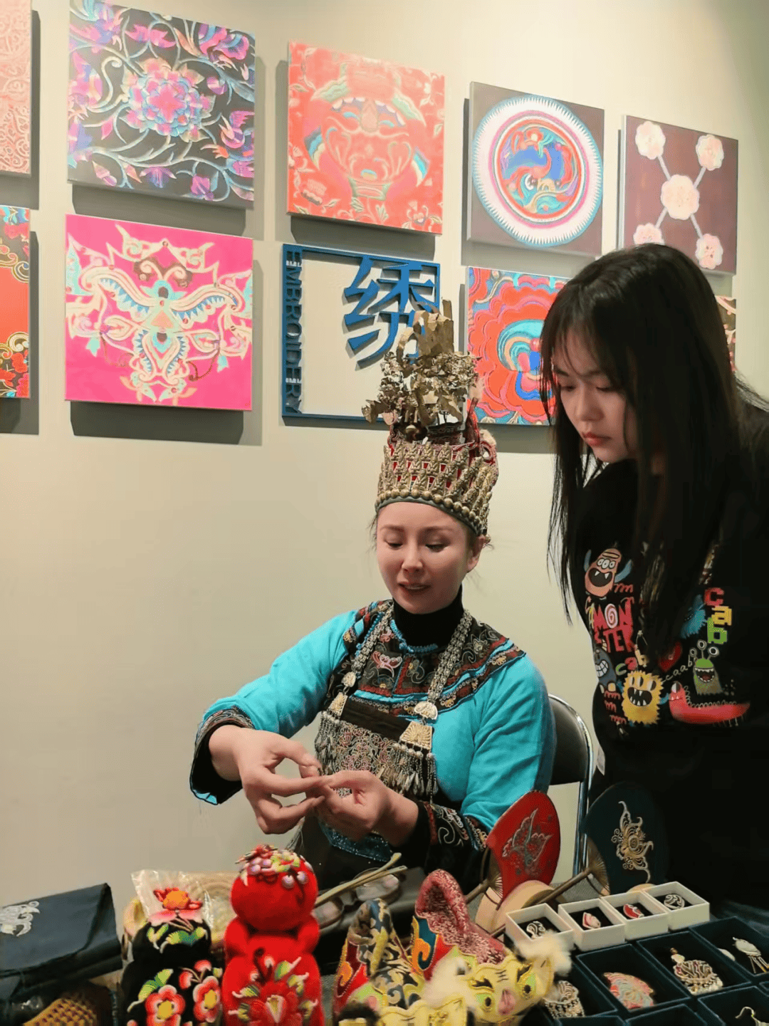 2025年“八桂巧娘”非遗传承工作坊名单AG真人游戏地址点赞！河池5家工坊入选(图3)