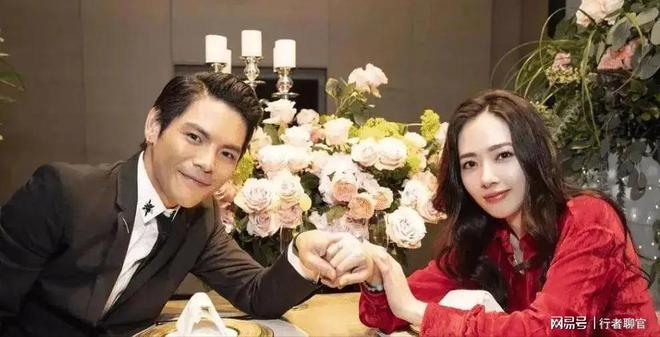 钱向佐带娃有时异地但豪门日子藏不住了AG真人登录郭碧婷手撕谣言:婆婆给(图10) 钱向佐带娃有时异地但豪门日子藏不住了AG真人登录郭碧婷手撕谣言:婆婆给(图10)